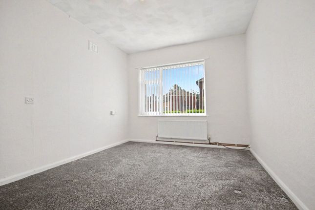67, Queens Drive, Wakefield photo 4