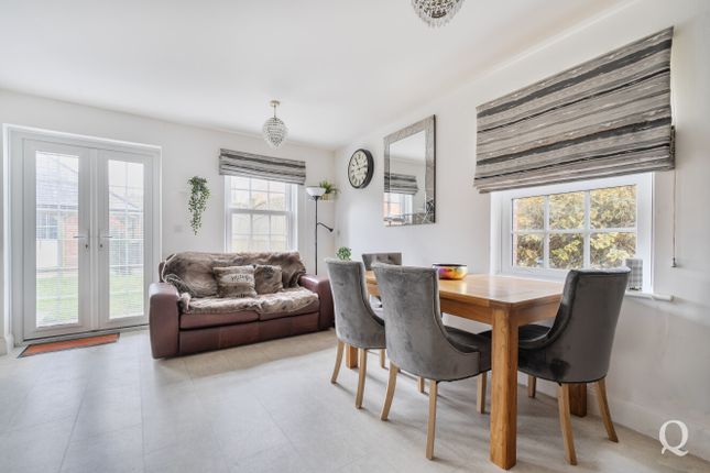2, Beacon Avenue, West Malling photo 3
