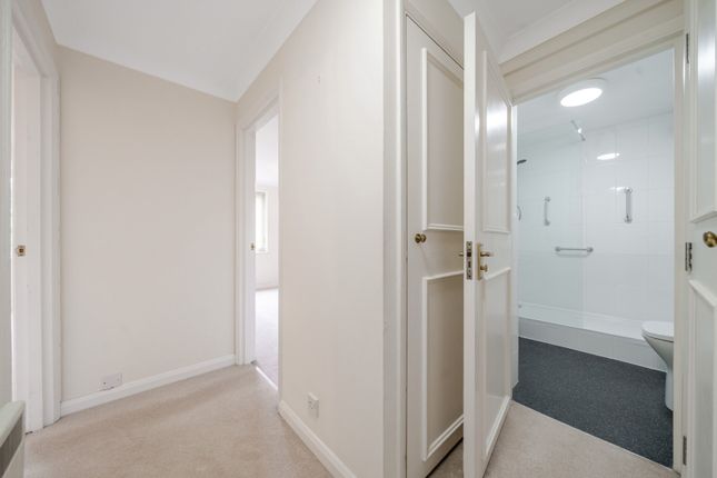 Flat 47, Summerlands Lodge,, Farnborough Common, Orpington photo 2