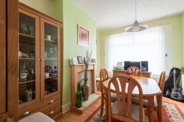 978, Hessle Road, Kingston upon Hull photo 4