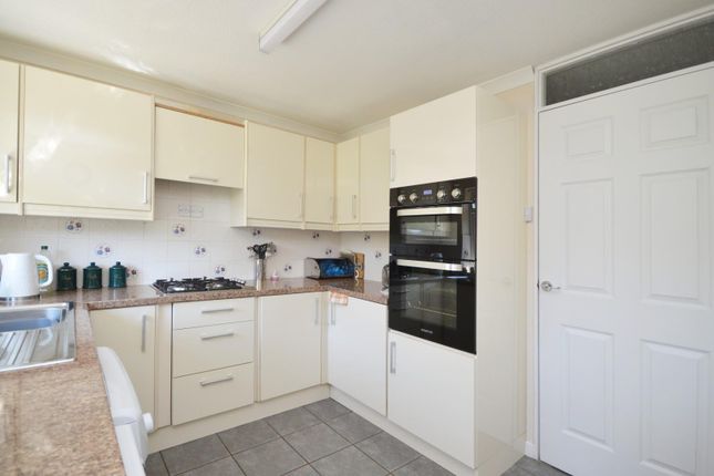 39, Nunney Close, Bristol photo 4