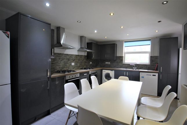 Hyde Park Road, Leeds photo 3