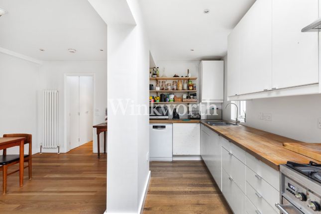 Flat for sale in Raleigh Road, London