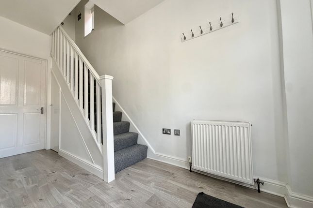 70 Ruskin Avenue, Wakefield photo 4
