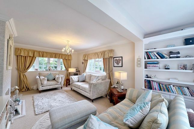 2 Raby Close, Wirral photo 3