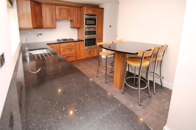377, Barlow Road, Altrincham photo 4