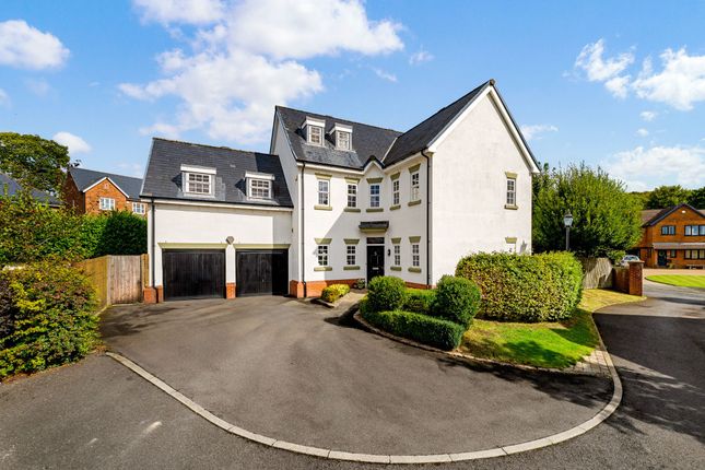 5 White Gates, Bolton photo 2
