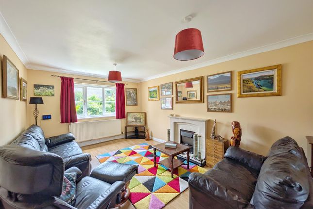 2, Lords Hill Close, Coleford photo 2