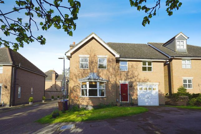 Thumbnail Detached house for sale in Oak Hill, Willerby, Hull