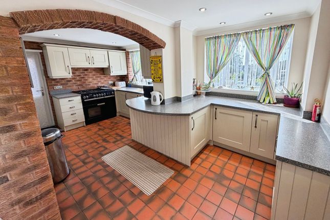 80A,, Tennis Court Drive, Leicestershire photo 4