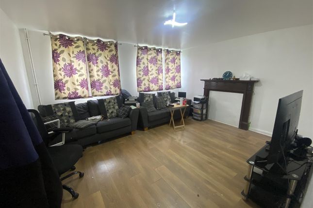 Flat for sale in Academy Gardens, Northolt