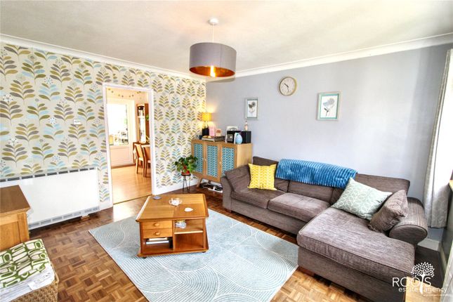 2, Goodwin Walk, Berkshire photo 4