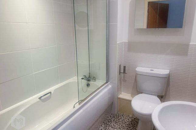 16 Lavender Court, Bolton photo 3