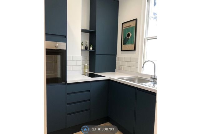 Flat, Montpelier Street, Brighton photo 3