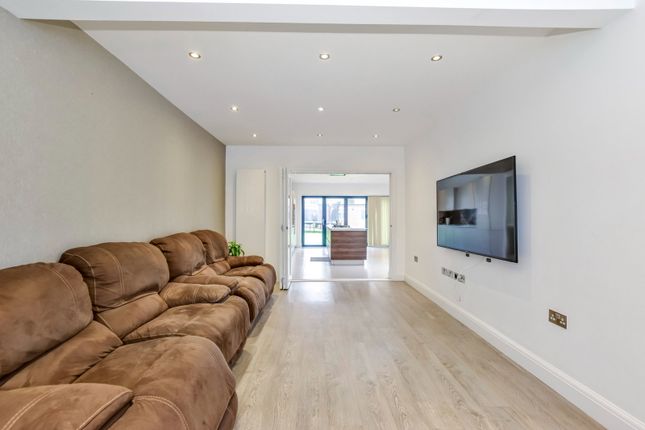 19, Twyford Road, Harrow photo 4