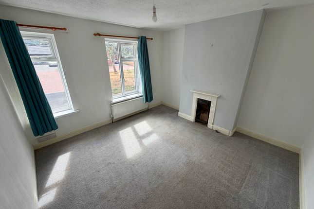 30, Brooks Road, WELLINGBOROUGH photo 3
