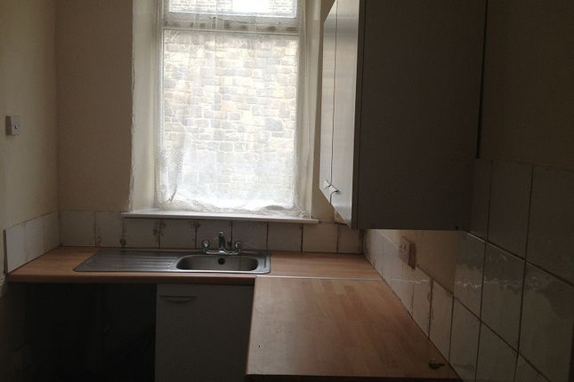 56, Wingfield Street, BRADFORD photo 3