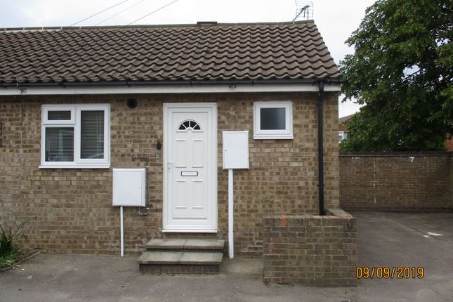 Thumbnail Bungalow to rent in Waltham House, Glen Drive, Oakham
