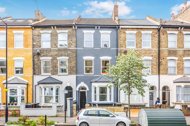 Thumbnail Terraced house for sale in Cricketfield Road, Clapton