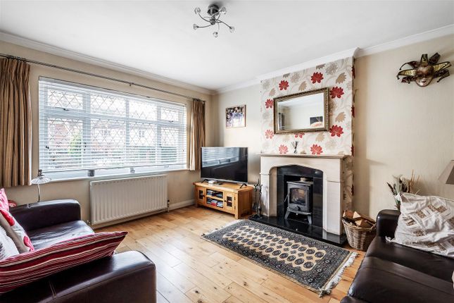 62, The Crescent, Belmont Village photo 2
