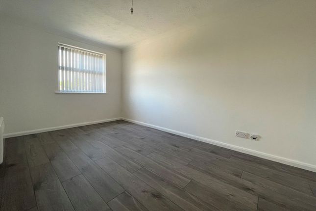 Botham Drive, Berks photo 4