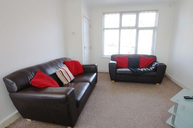 24, Kingsland Avenue, Northampton photo 2