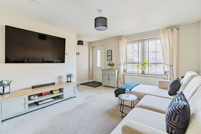 23, Loveridge Drive, Exeter photo 4