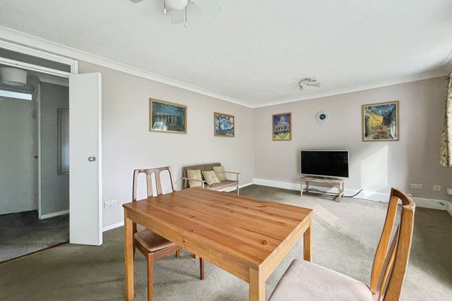 Flat 7, Lyngate Court Princess Margaret Avenue, Margate photo 3