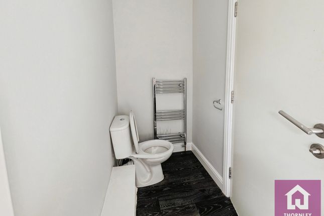 4, Canal Bank, Monton photo 4