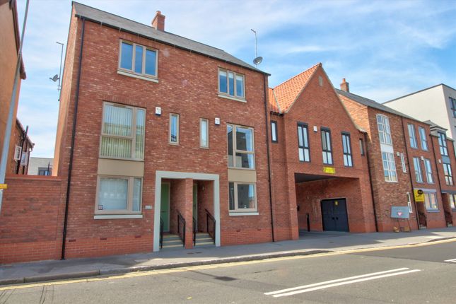 Thumbnail End terrace house for sale in Queen Street, Hull