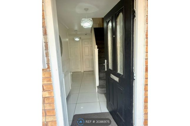 Hollingwood, Chesterfield photo 3