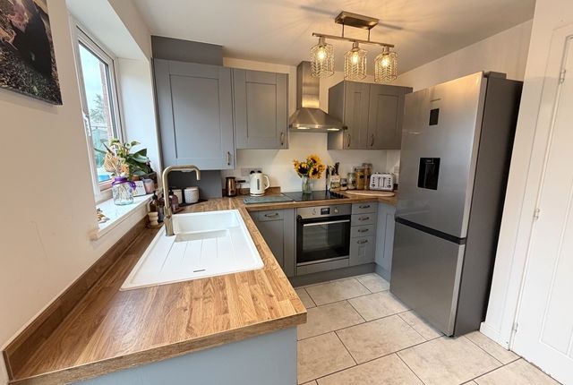 9, Pear Close Devon, Cranbrook photo 3