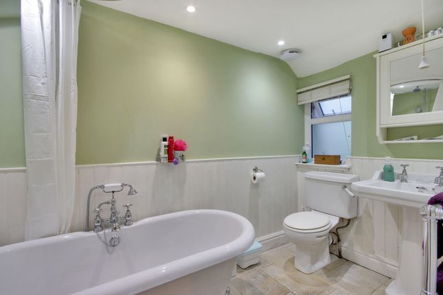58 Hever Road, Edenbridge photo 3