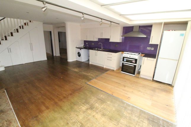 252, Park Avenue, Bushey photo 4