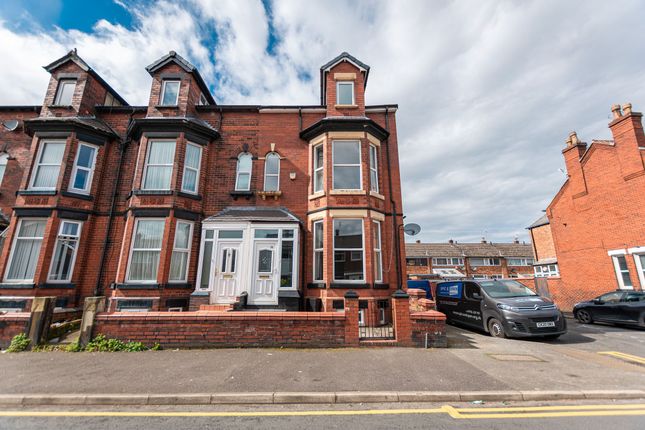 Thumbnail End terrace house for sale in The Avenue, Leigh