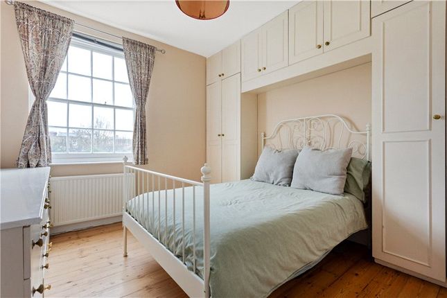 Flat 2, 9, Groveway, London photo 3