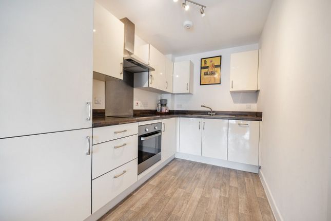 Flat Five, Pembroke House, Camberley photo 4