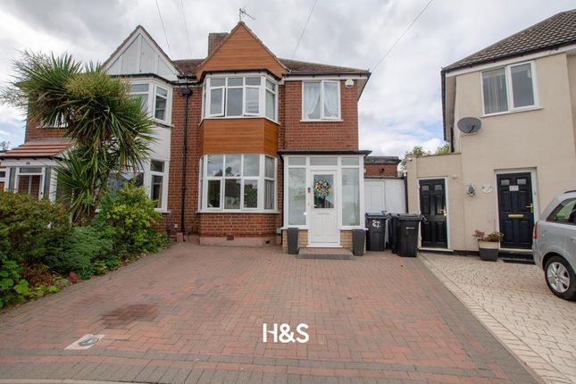 27 Hanbury - Front.Jpg