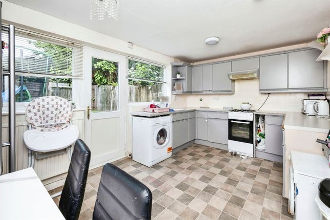 20, Bramshaw Road, Canterbury photo 4