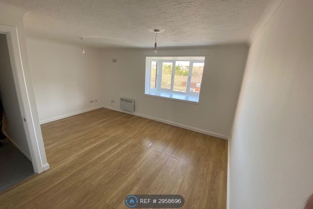 Flat E, Chapelcross Avenue, Airdrie photo 2