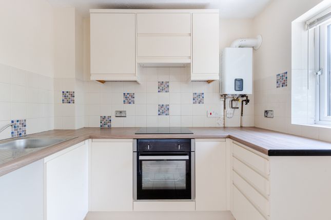 42 Railton Jones Close, Bristol photo 3