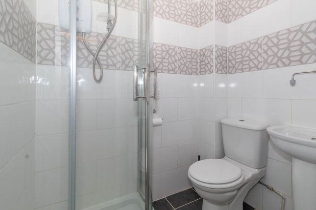 12, Faraday Gardens, Hitchin photo 4