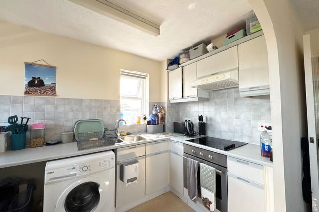 22,Flat 3, Brandon Way, Birchington photo 4