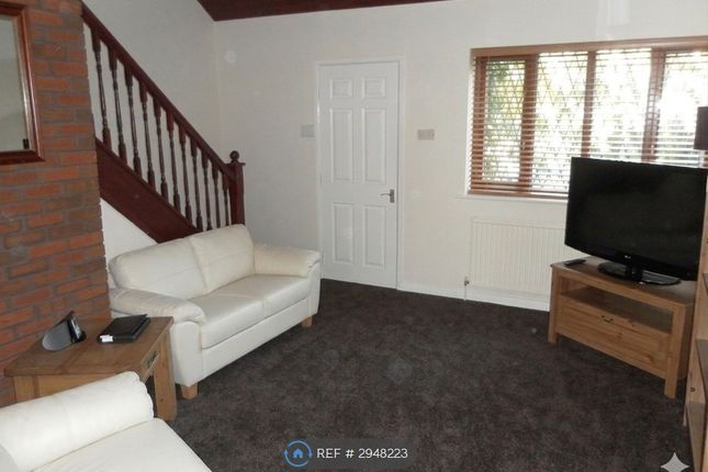 White Lady Close, Worsley, Manchester photo 3