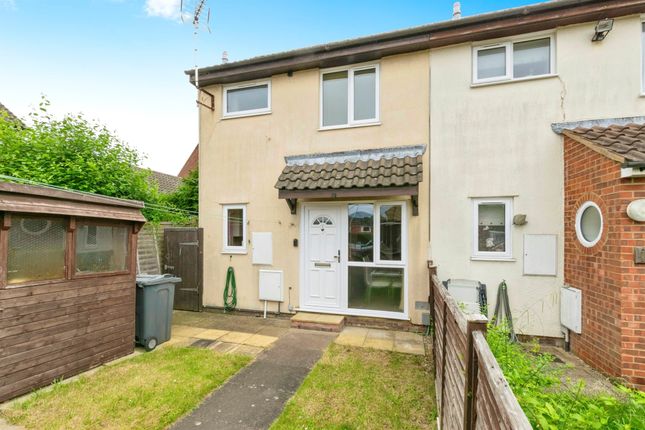 Thumbnail End terrace house for sale in Carters Close, Stevenage