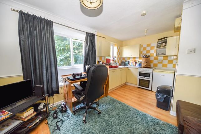 Flat for sale in Holly Drive, Waterlooville