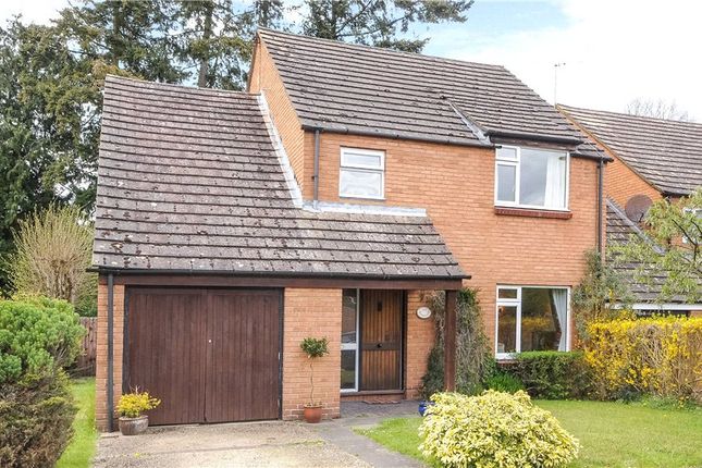 Thumbnail Link-detached house for sale in The Oaks, Yateley