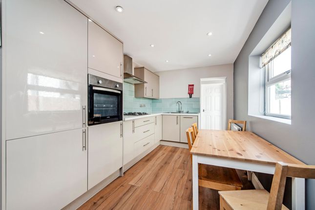 13 Clifton Road, London photo 3