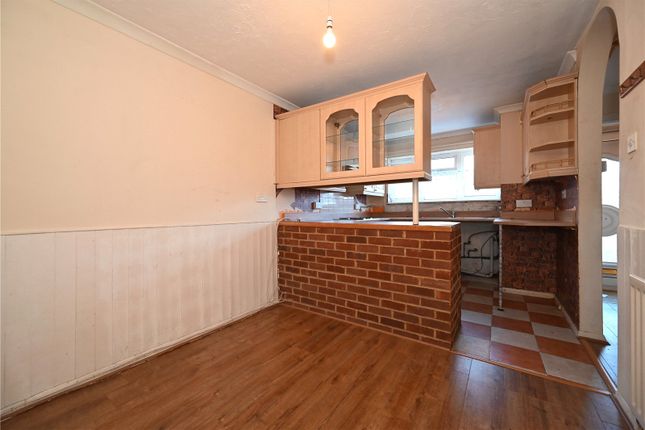 5, Bayley Court, Wokingham photo 2