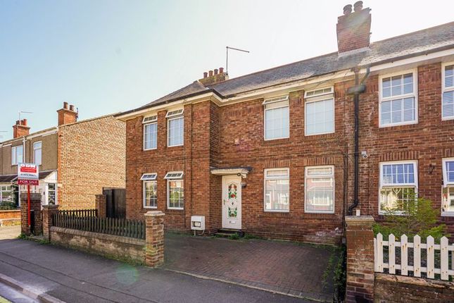 Semi-detached house for sale in 68 Poplar Road, Cleethorpes